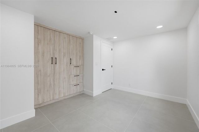 10910 NE 9th Ct, Biscayne Park, FL 33161