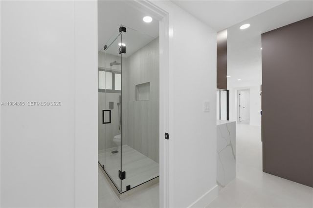 10910 NE 9th Ct, Biscayne Park, FL 33161