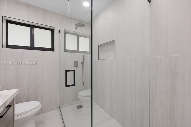 10910 NE 9th Ct, Biscayne Park, FL 33161