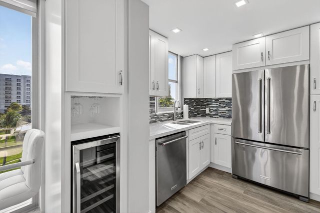 1010 S Ocean Boulevard 504, Pompano Beach, FL 33062