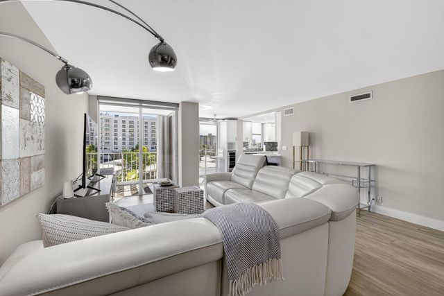 1010 S Ocean Boulevard 504, Pompano Beach, FL 33062