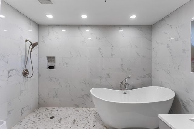 2306 Avenue P, Huntsville, TX 77340