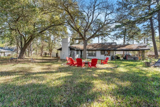 2306 Avenue P, Huntsville, TX 77340