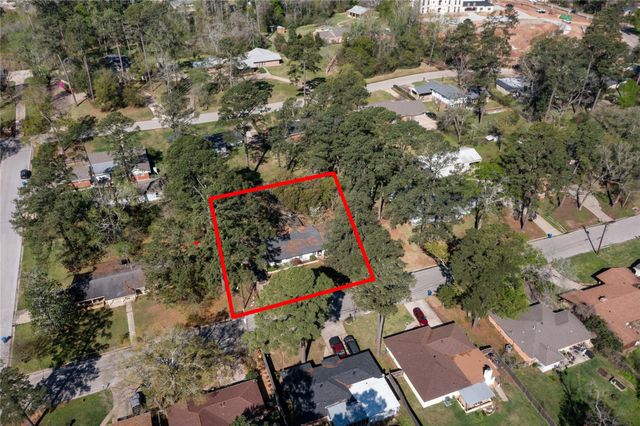 2306 Avenue P, Huntsville, TX 77340