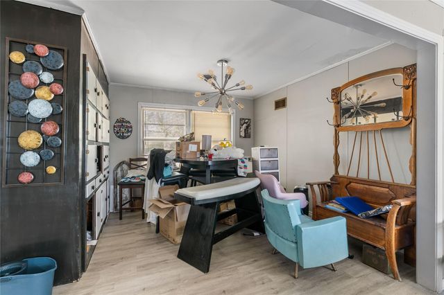 2306 Avenue P, Huntsville, TX 77340