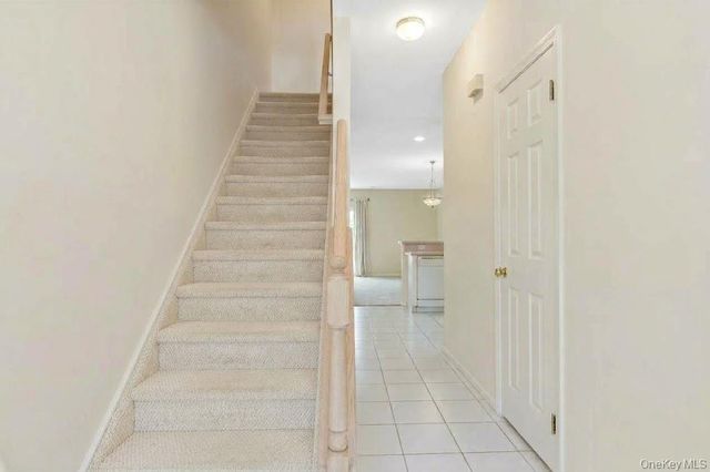 217 Windward Court N, Port Jefferson, NY 11777