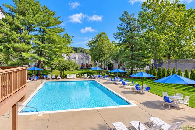 217 Windward Court N, Port Jefferson, NY 11777