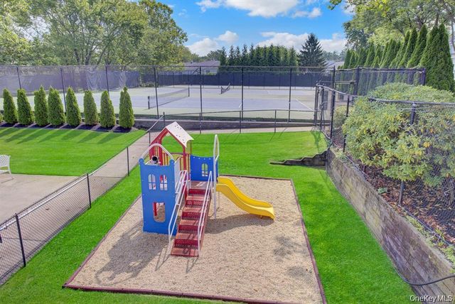 217 Windward Court N, Port Jefferson, NY 11777