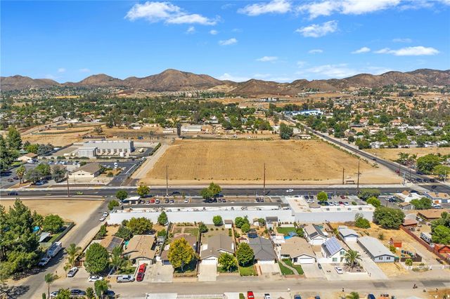 21478 Maple Street, Wildomar, CA 92595