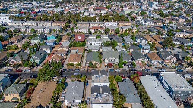 1741 S New England Street, Los Angeles, CA 90006