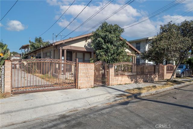 1741 S New England Street, Los Angeles, CA 90006