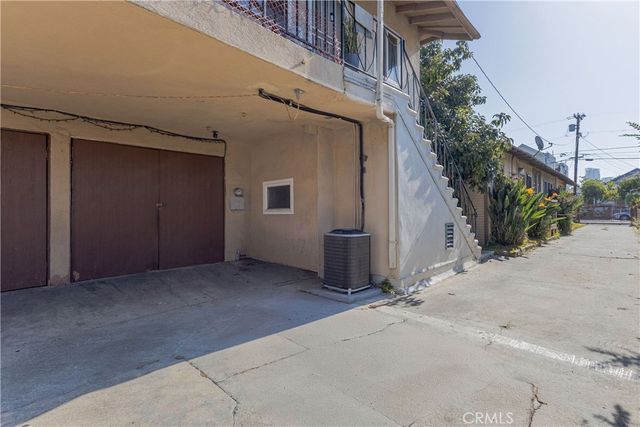 1741 S New England Street, Los Angeles, CA 90006