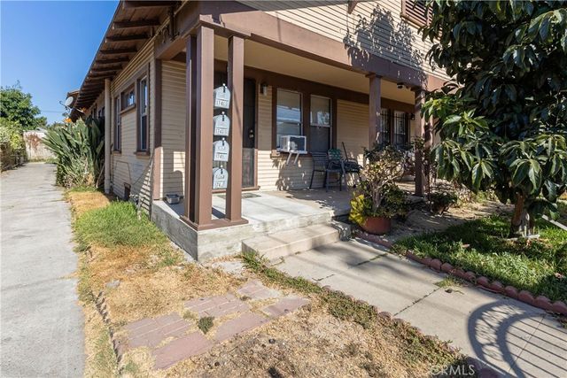 1741 S New England Street, Los Angeles, CA 90006