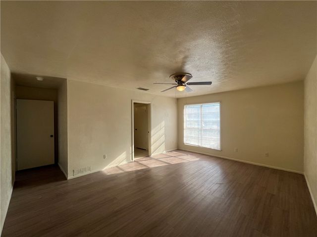 5002 Wingfoot B, Corpus Christi, TX 78413