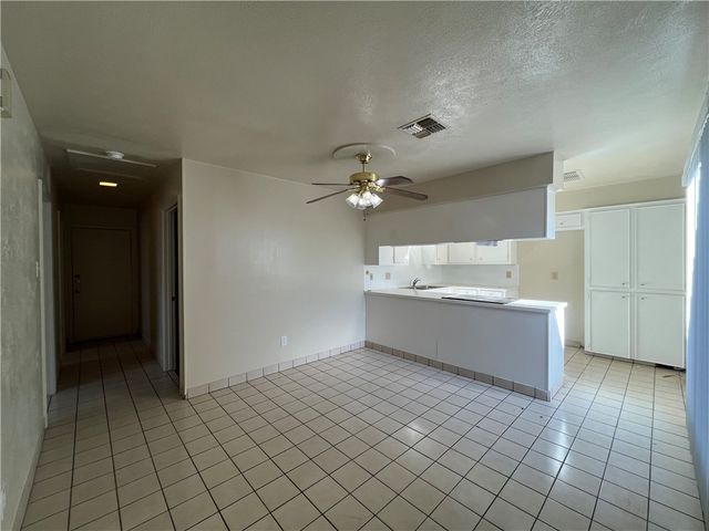 5002 Wingfoot B, Corpus Christi, TX 78413