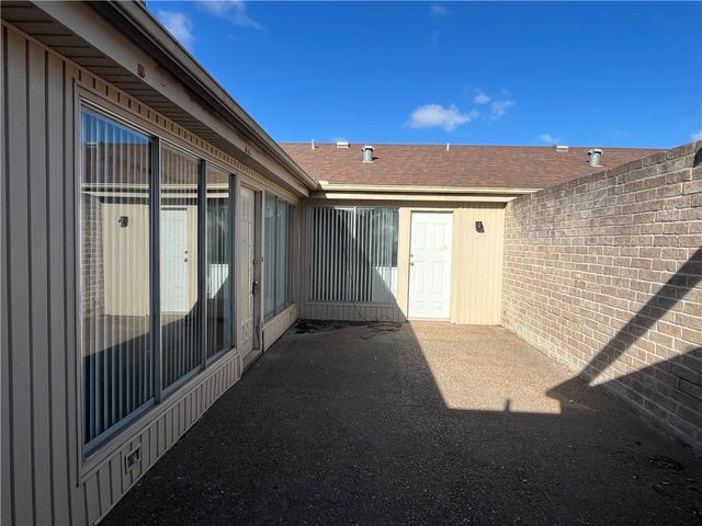 5002 Wingfoot B, Corpus Christi, TX 78413