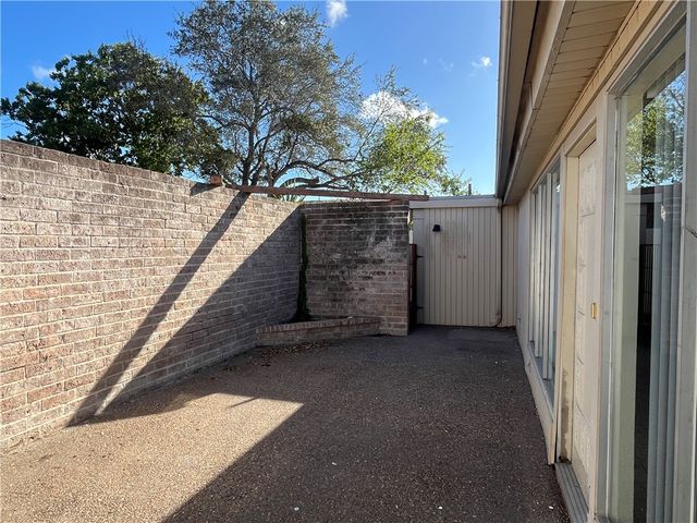 5002 Wingfoot B, Corpus Christi, TX 78413