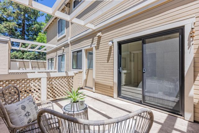 955 La Mesa Terrace H, Sunnyvale, CA 94086