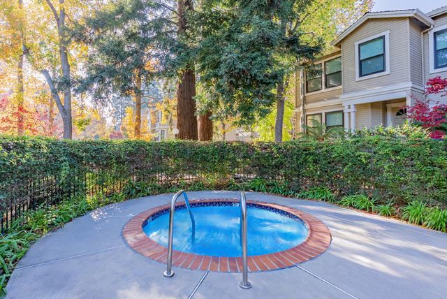 955 La Mesa Terrace H, Sunnyvale, CA 94086