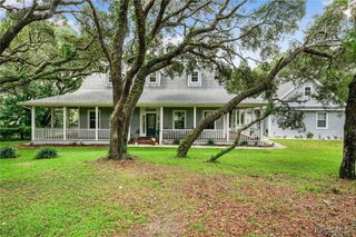 828 E Savoy Street, Lecanto, FL 34461