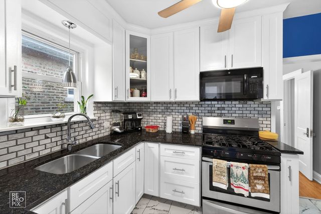 3320 W 60th Place, Chicago, IL 60629