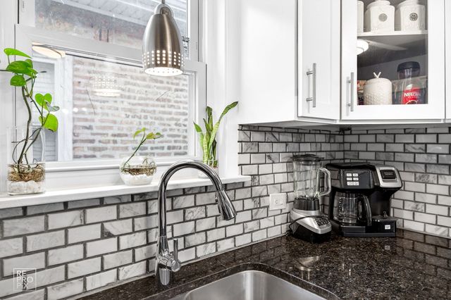 3320 W 60th Place, Chicago, IL 60629