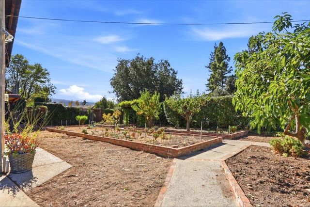 17852 Andrews Street, Monte Sereno, CA 95030
