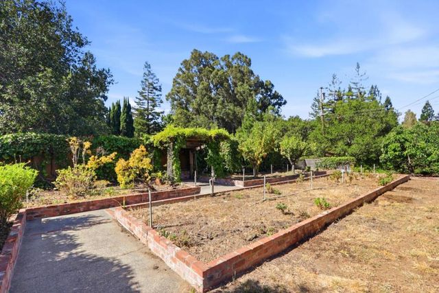 17852 Andrews Street, Monte Sereno, CA 95030
