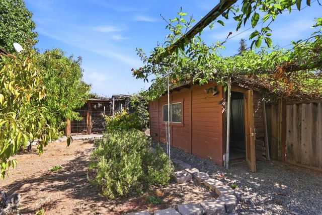 17852 Andrews Street, Monte Sereno, CA 95030