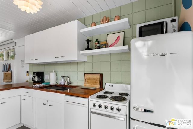 1111 E Palm Canyon Drive 336, Palm Springs, CA 92264