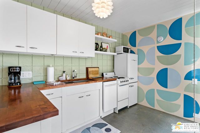 1111 E Palm Canyon Drive 336, Palm Springs, CA 92264