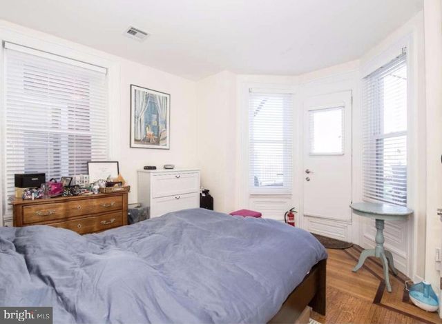 1413 S BROAD ST, Philadelphia, PA 19147