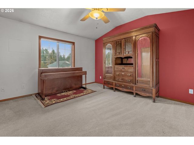 22146 Sw LITTLE JOHN Ter, Sherwood, OR 97140