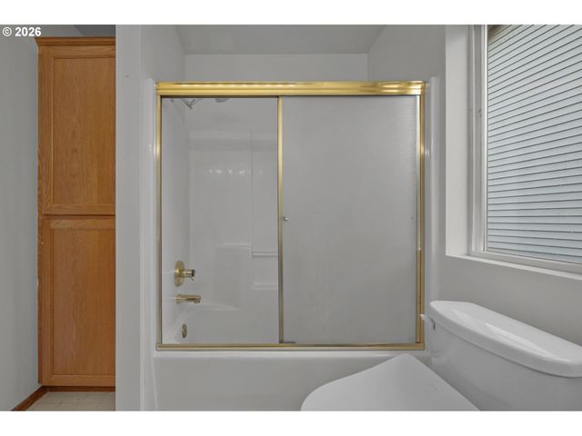 22146 Sw LITTLE JOHN Ter, Sherwood, OR 97140