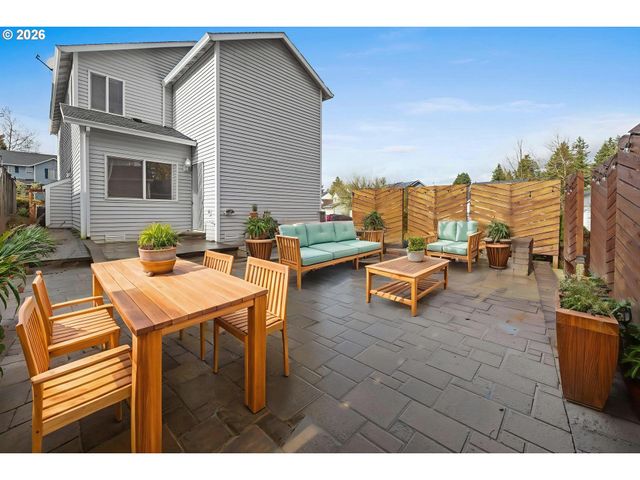 22146 Sw LITTLE JOHN Ter, Sherwood, OR 97140