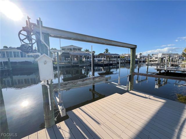 17730 Peppard DR, Fort Myers Beach, FL 33931