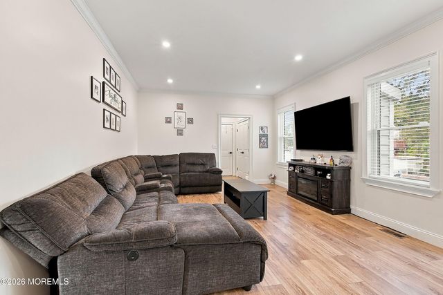 461 Western Boulevard, Bayville, NJ 08721