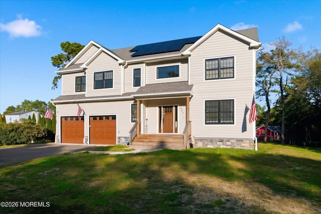 461 Western Boulevard, Bayville, NJ 08721