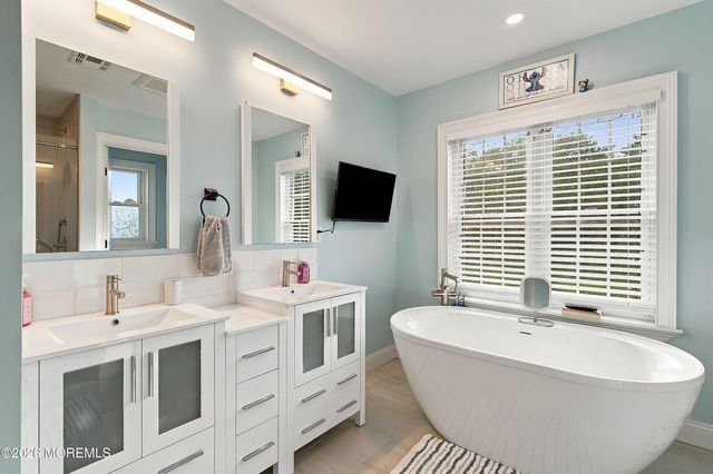 461 Western Boulevard, Bayville, NJ 08721