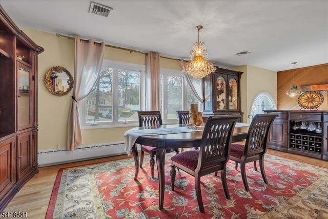 49 Laguna Dr, Wayne Twp., NJ 07470