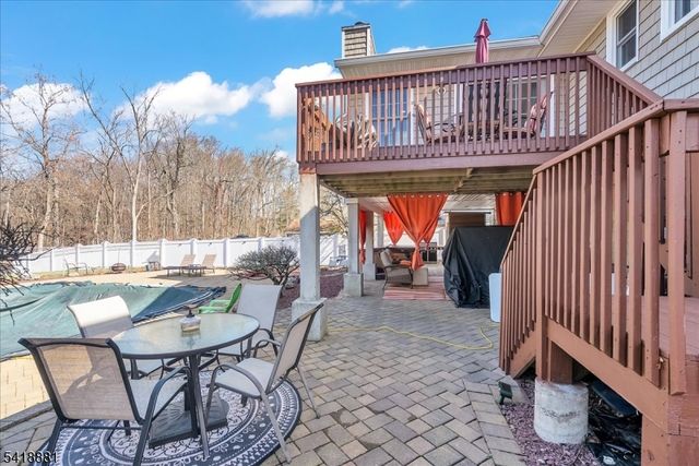49 Laguna Dr, Wayne Twp., NJ 07470