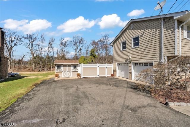 49 Laguna Dr, Wayne Twp., NJ 07470