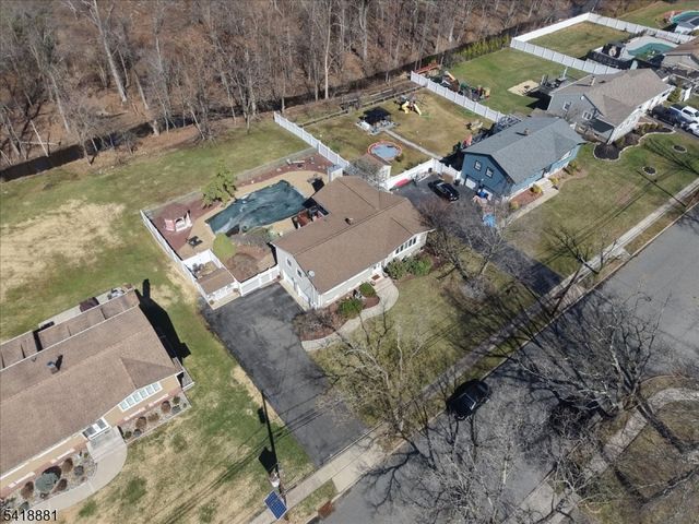 49 Laguna Dr, Wayne Twp., NJ 07470