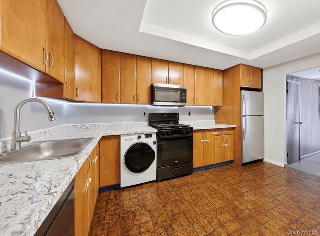 253 NEWKIRK AVE, Brooklyn, NY 11230