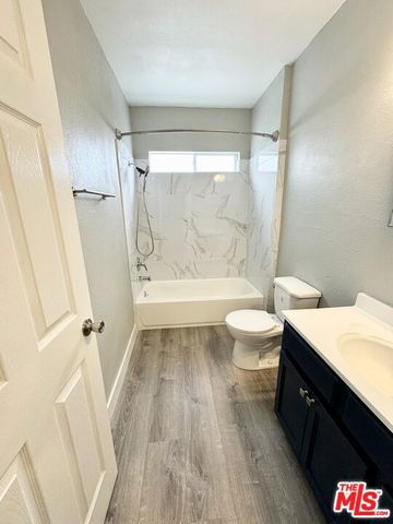 1048 W 62nd Street, Los Angeles, CA 90044