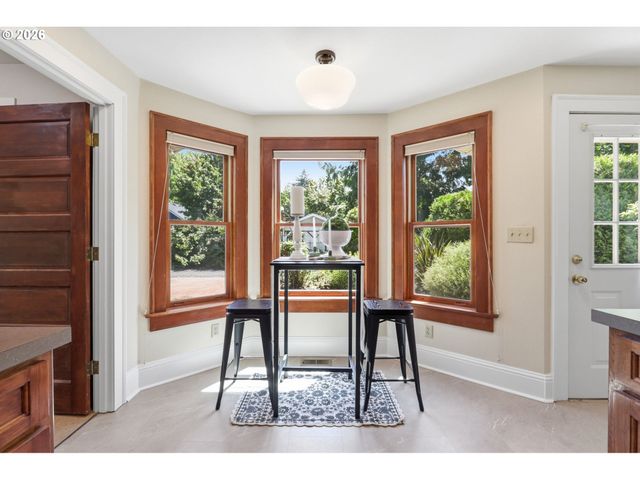 1617 BIRCH St, Forest Grove, OR 97116
