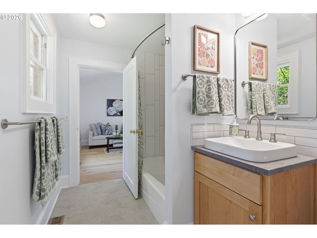 1617 BIRCH St, Forest Grove, OR 97116