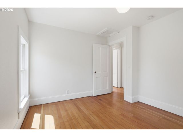 1617 BIRCH St, Forest Grove, OR 97116