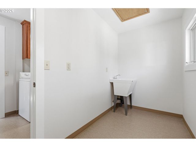 1617 BIRCH St, Forest Grove, OR 97116