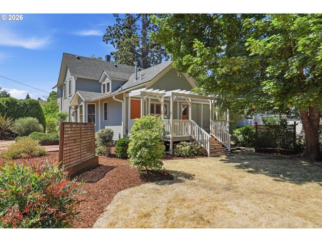 1617 BIRCH St, Forest Grove, OR 97116